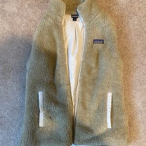 Patagonia women’s fluffy vest